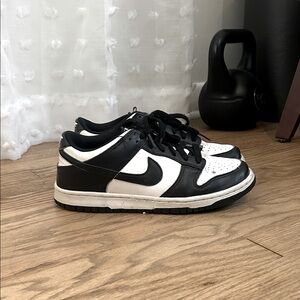 Black and white nike panda dunks
